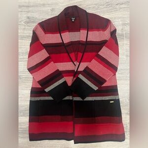 Like new Jones New York Red and Black Knit sweater Size XL